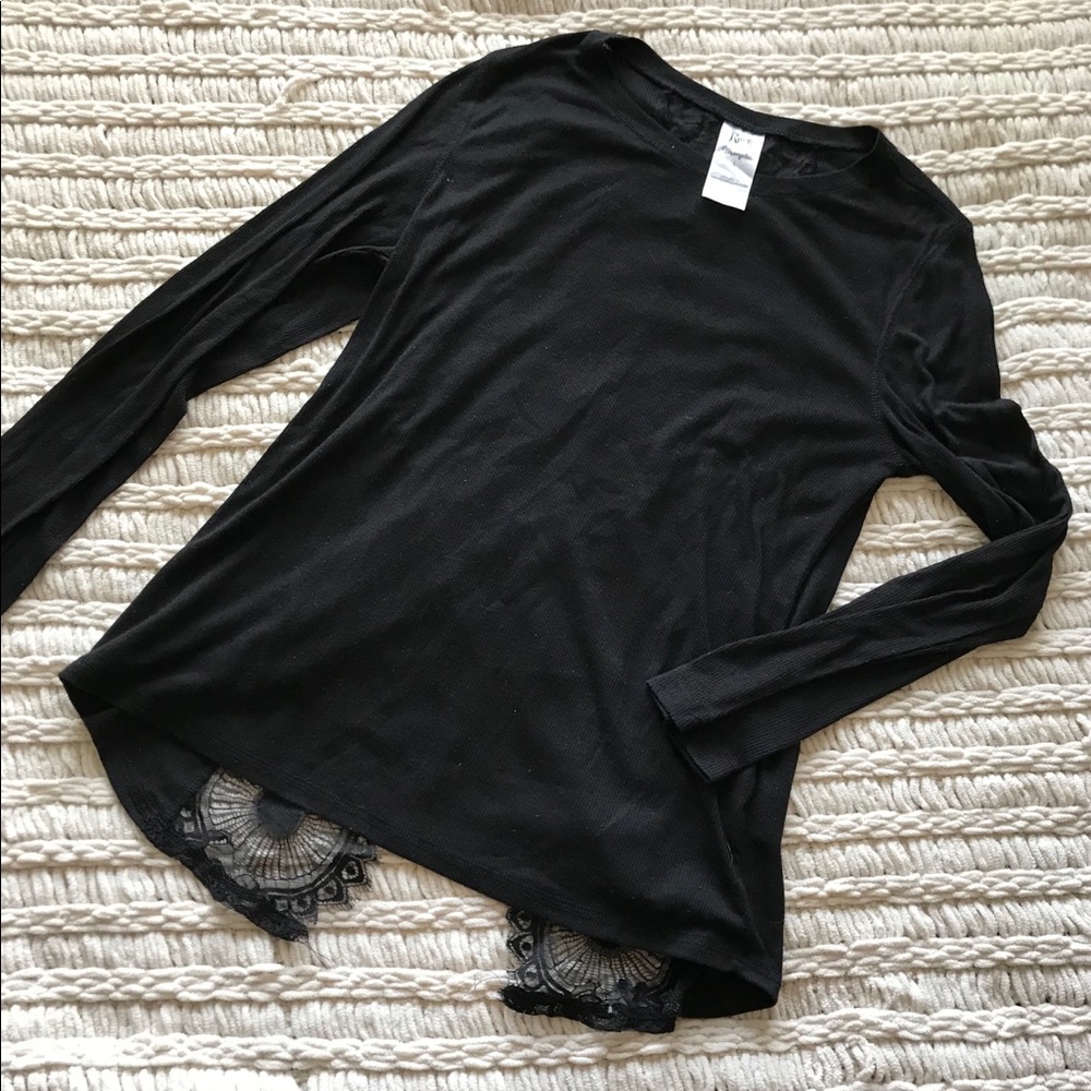 Black lace-back long sleeve shirt
